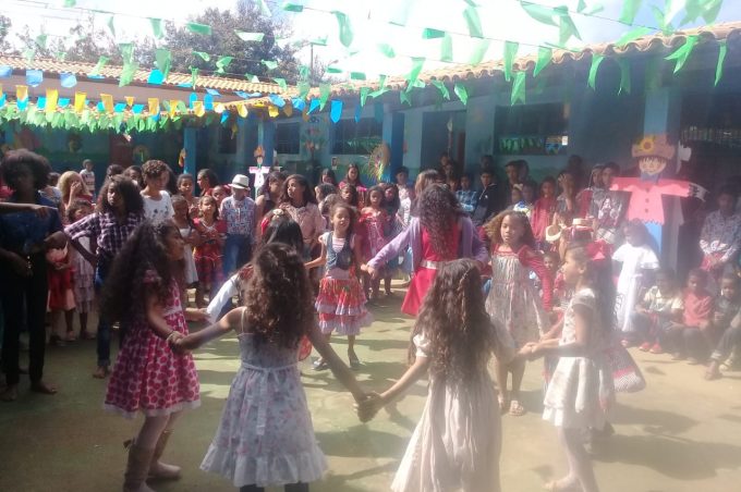 Festa junina agita o Conquista Criança