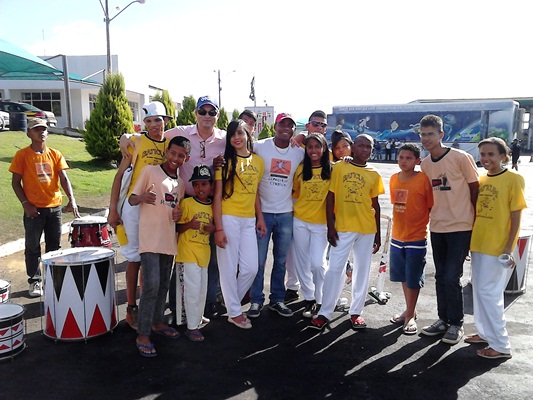 Programa Conquista Criança se apresenta na Caravana Siga Bem