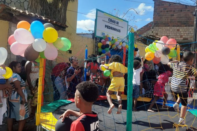 Cras Pedrinhas reúne comunidade em comemoração do Dia das Crianças