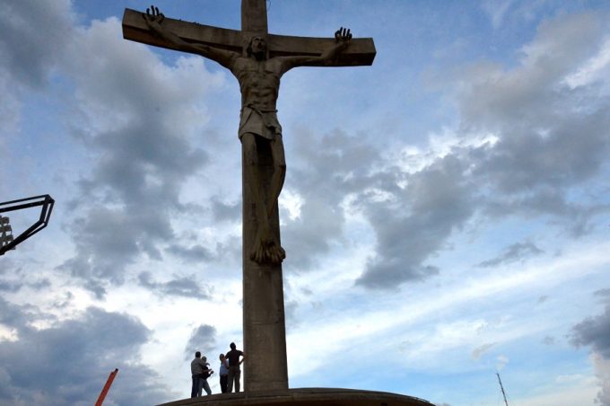 Prefeitura já investiu R$ 380 mil na área do Cristo e busca restaurar o monumento