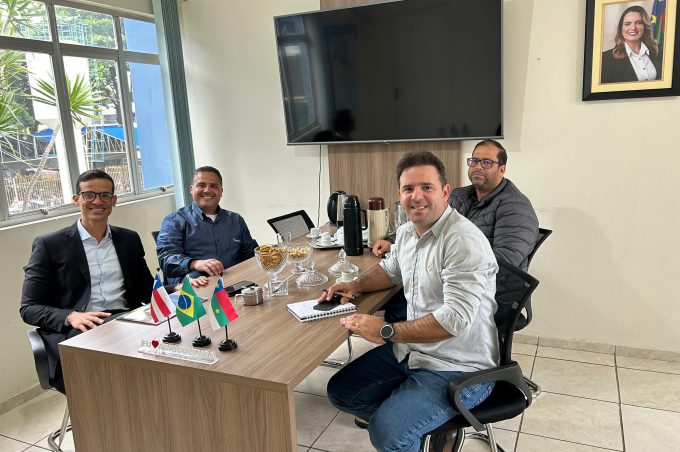 SMDR apresenta projetos Citrus do Futuro e Umbu Gigante e discute linhas de crédito com o Banco Bradesco