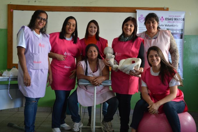 Doulas voluntárias participam de ação social no Nossa Senhora Aparecida