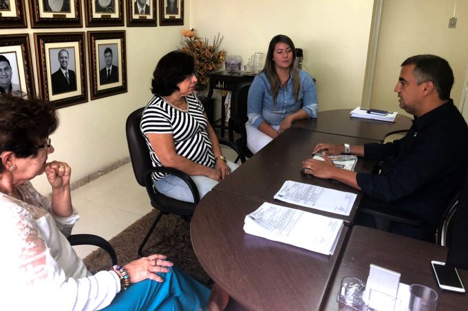Prefeitura implanta projeto “Lendo Você Fica Sabendo”