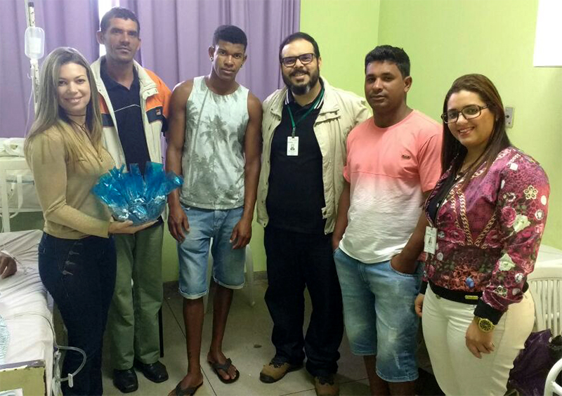 Esaú Matos presta homenagem no Dia dos Pais