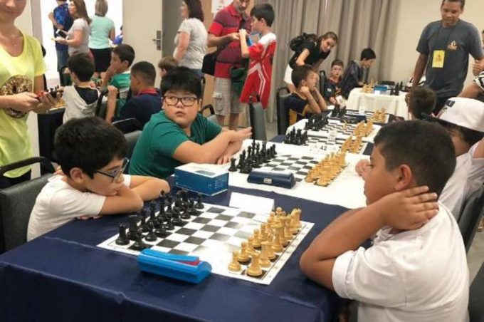 Alunos do EducArte se destacam em campeonato nacional de xadrez