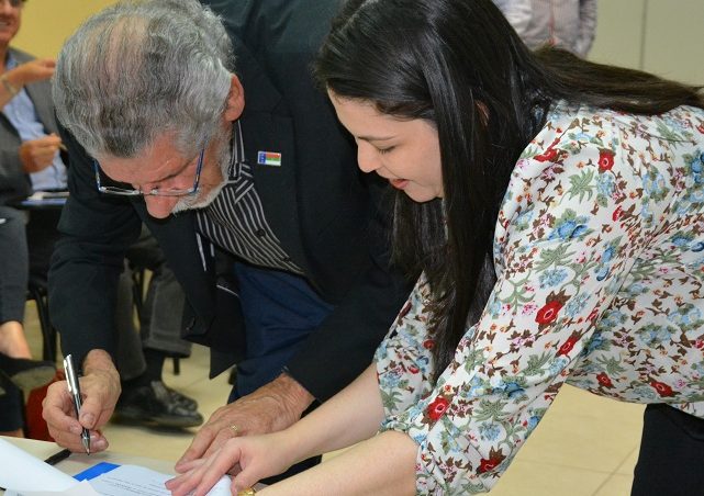 Prefeitura assina termo de adesão ao Programa Cidades Empreendedoras