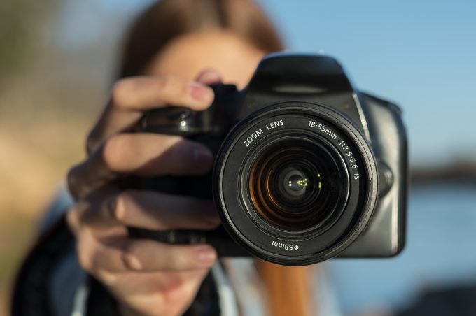 Projeto gratuito para capacitar adolescentes, jovens e adultos em práticas fotográficas está com inscrições abertas