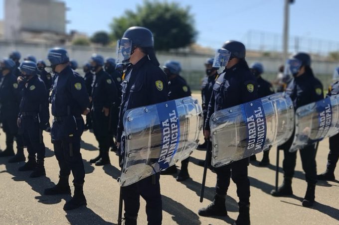 Guardas civis municipais recebem treinamento para atuar em eventos especiais e áreas desportivas