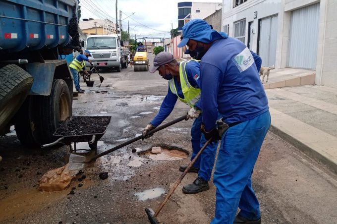 Prefeitura segue com Operação Tapa-Buracos para recuperar vias danificadas pelas chuvas