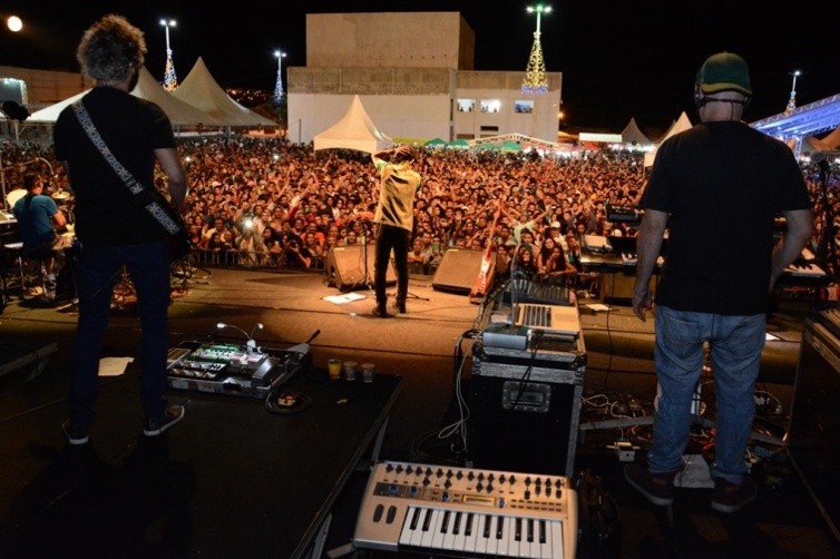 Público lota Centro Glauber Rocha na quarta noite do Natal da Cidade