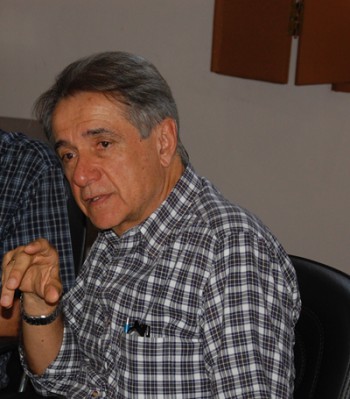 luís