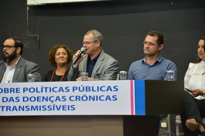 Aberto I Simpósio Sobre Políticas Públicas e o Cuidado das Doenças Crônicas Não Transmissíveis