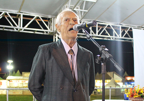 Prefeitura decreta luto oficial pelo falecimento de Moacyr Figueira