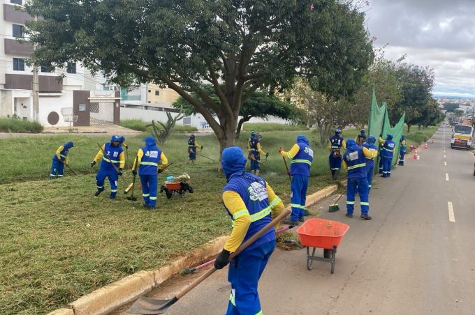 Sesep segue com mutirões de limpeza, poda de árvores e Cata-Bagulho em toda a cidade nesta semana
