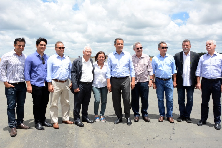 Governos Municipal e Estadual visitam as obras do novo aeroporto de Vitória da Conquista