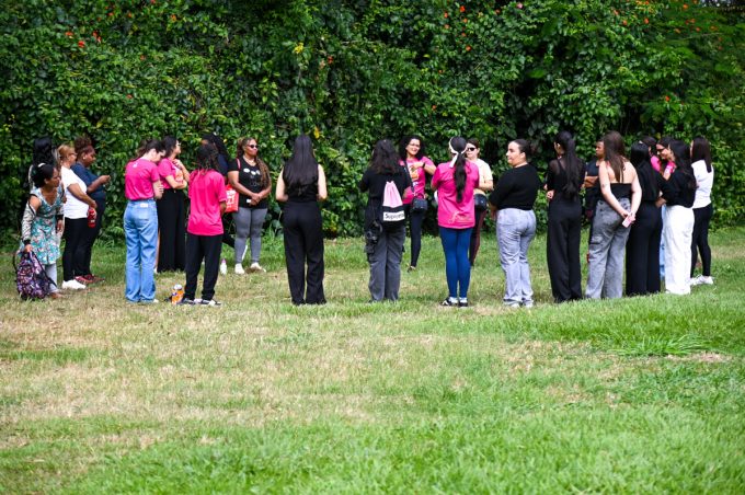 Autocuidado e acolhimento marcam encontro promovido pela SMPM para mulheres no Estádio Lomanto Júnior