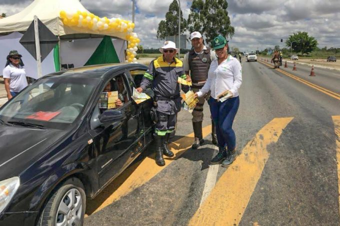 II Pit Stop Pela Vida no Trânsito orienta quem passa pela Serra do Marçal
