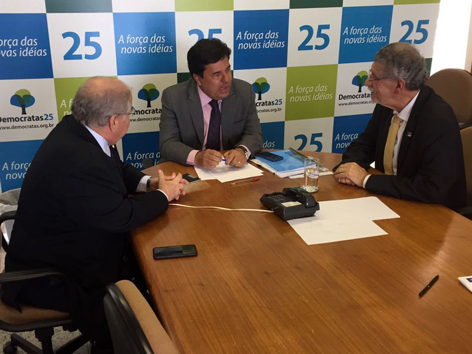 Prefeitura apresenta projetos nos Ministérios em Brasília