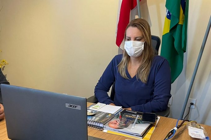 Prefeita participa de reunião virtual do G100 organizada pela Frente Nacional dos Prefeitos