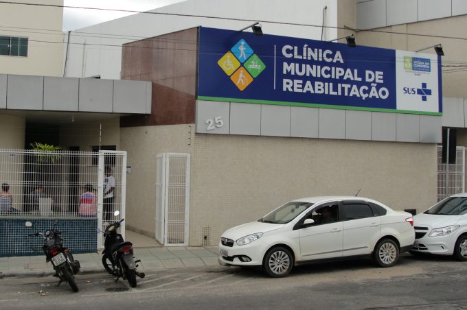 Clínica Municipal de Reabilitação é elogiada por usuários do SUS