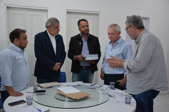 Prefeitura recebe primeiro relatório do Plano de Circulação Viária