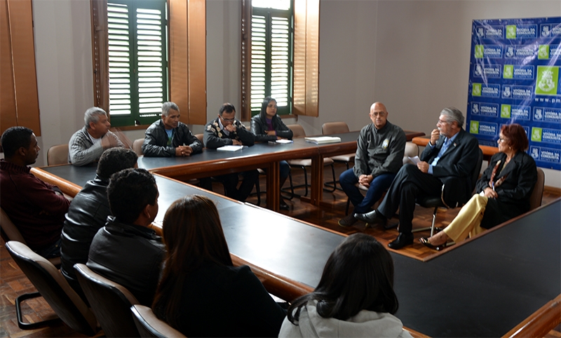 Governo recebe lideranças políticas de povoados da zona rural