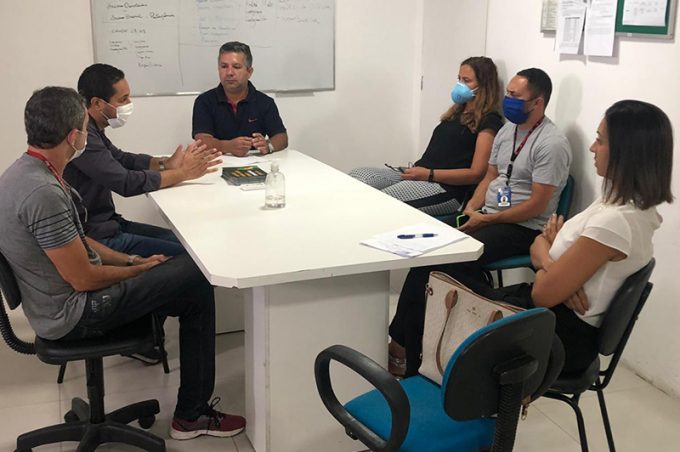 Prefeitura se reúne com Sindicato dos Bancários para discutir alternativas para reduzir filas nos bancos