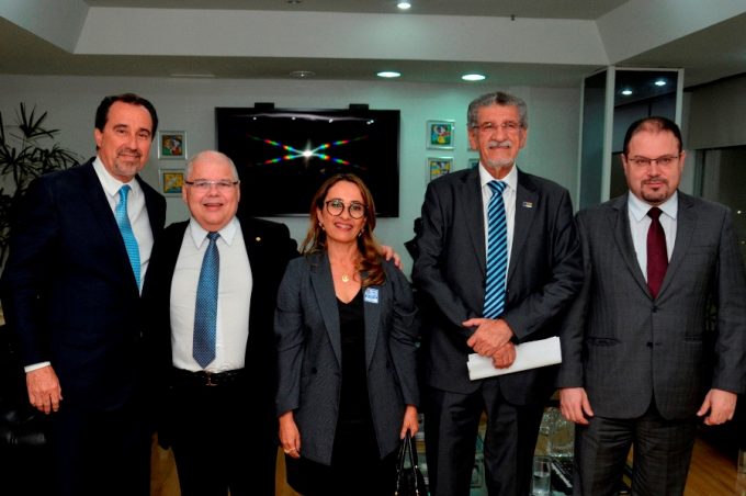 Em Brasília, prefeito busca aumento de repasses para a Saúde