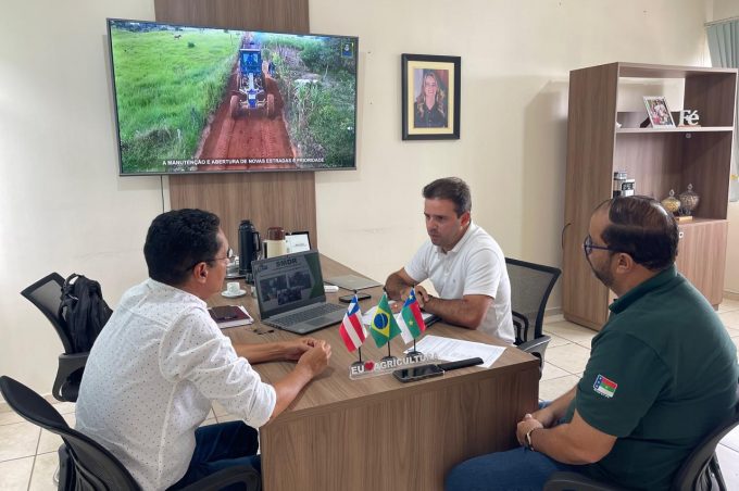 Governo Municipal desenvolve estratégias para regularizar associações e cooperativas de produtores e moradores da Zona Rural