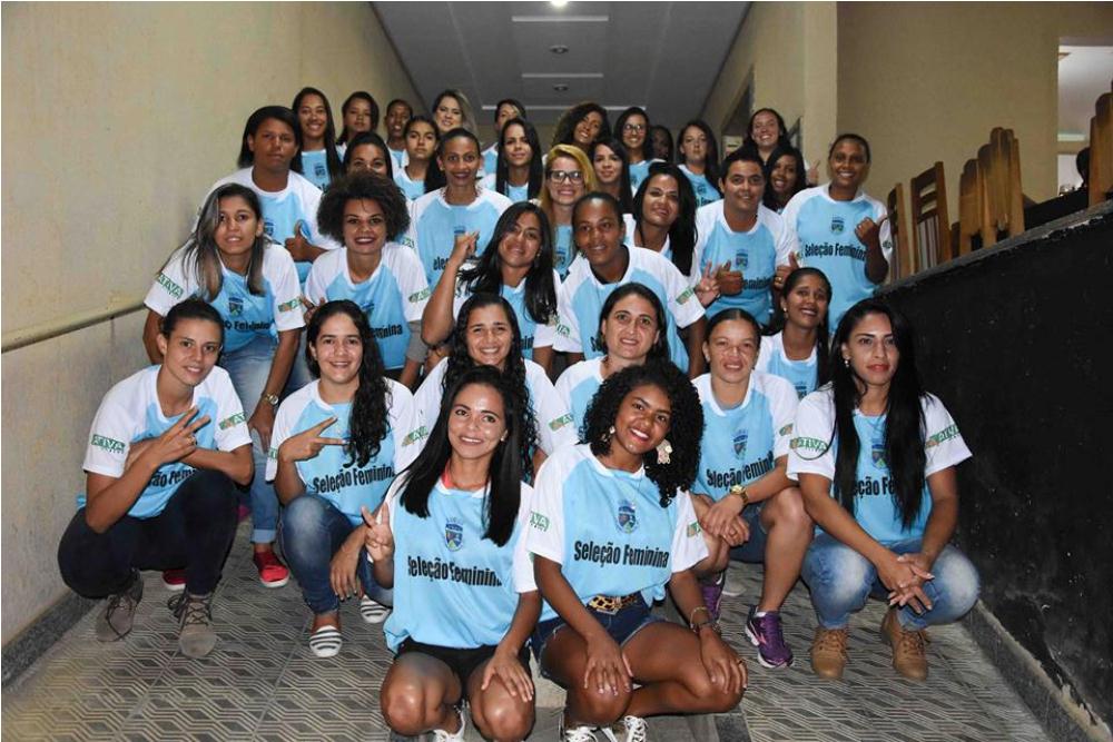 Seleção Municipal de Futebol Feminino é apresentada