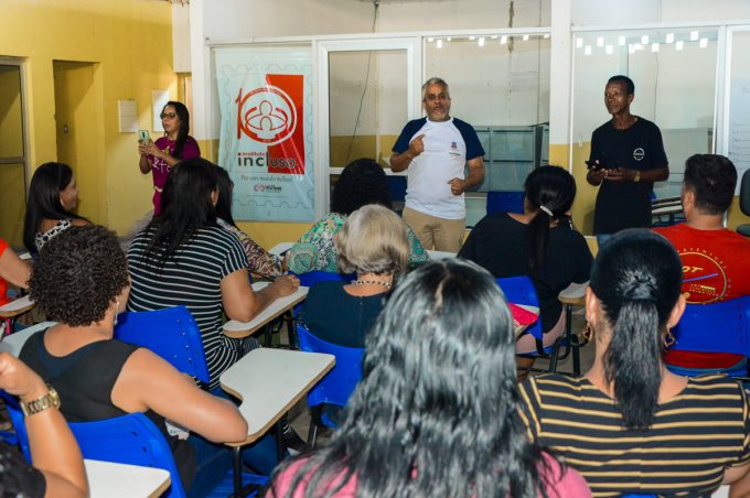 Mais 100 microempreendedores concluem cursos oferecidos pela Economia Solidária em parceria com entidade assistencial