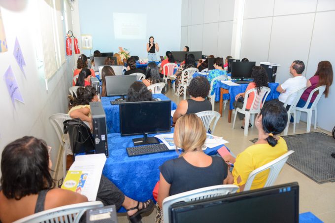 Diretores e vices das escolas municipais participam de capacitação sobre gestão da merenda escolar