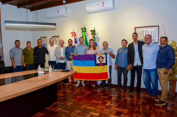 Projeto que prevê oferta de cursos profissionalizantes é apresentado à gestão municipal de Vitória da Conquista