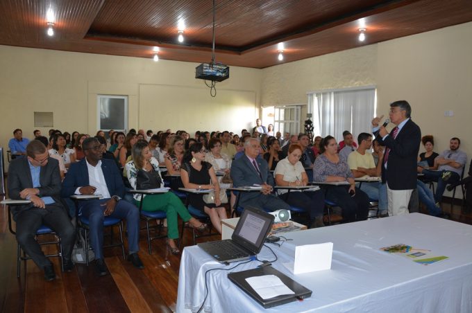 Prefeitura capacita servidores no I Fórum de Gestão Pública do Município