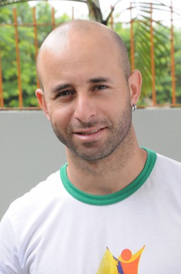 site_conquista criança funcionario2