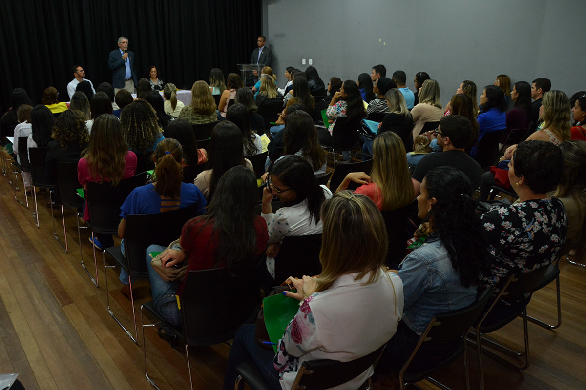 Conquista promove educação continuada do Sistema Único da Assistência Social