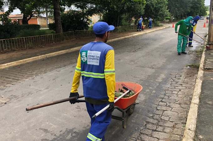 Luta contra a dengue: Prefeitura dá continuidade a mutirões de limpeza nos bairros