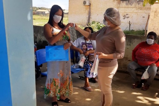Juntos contra o Coronavírus: Unidades de Saúde promovem ações educativas e doações de máscaras para comunidades