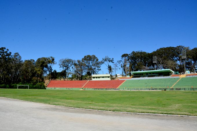FBF inicia vistoria do Estádio Lomanto Junior para Baianão