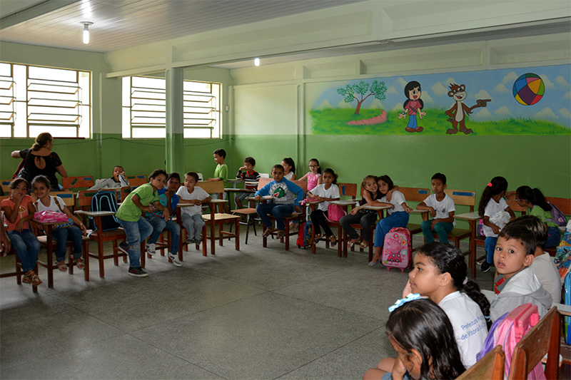 Volta às aulas: aproximadamente 40 mil alunos retornaram às escolas e creches nesta segunda, 6